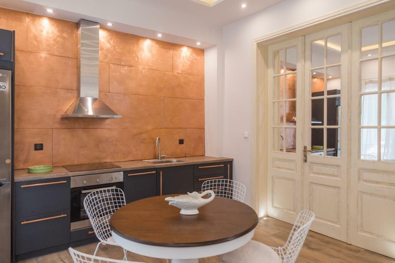 Allstar Boutique House In Downtown, Direct Connection With Airport Ateny